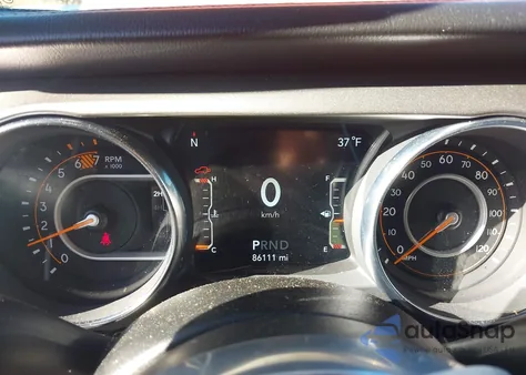 2019 Jeep Wrangler Unlimited Sahara 4X4 z USA, uszkodzony, nr VIN 1C4HJXEN2KW534677